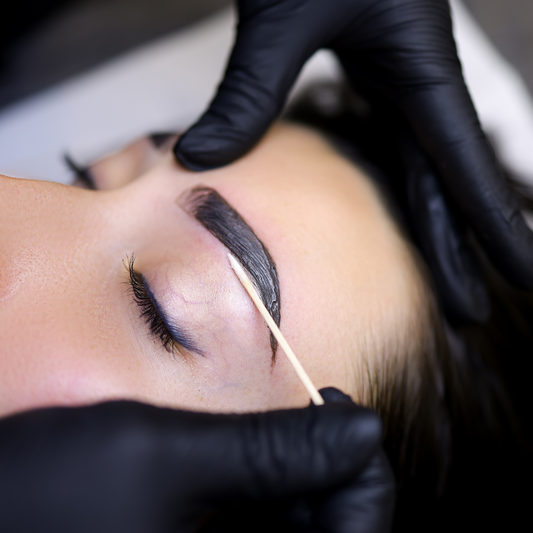 Brow Tint & Tidy